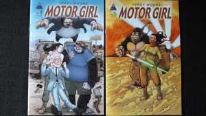 Zwei Motor Girl-Comics auf den Covern jeweils die Protagonistin und ihr Gorilla