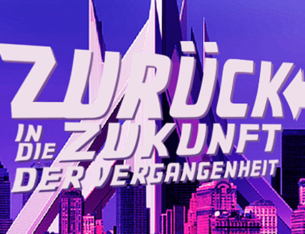 Text Zurück in die Zukunft der Vergangenheit vor einer Skyline