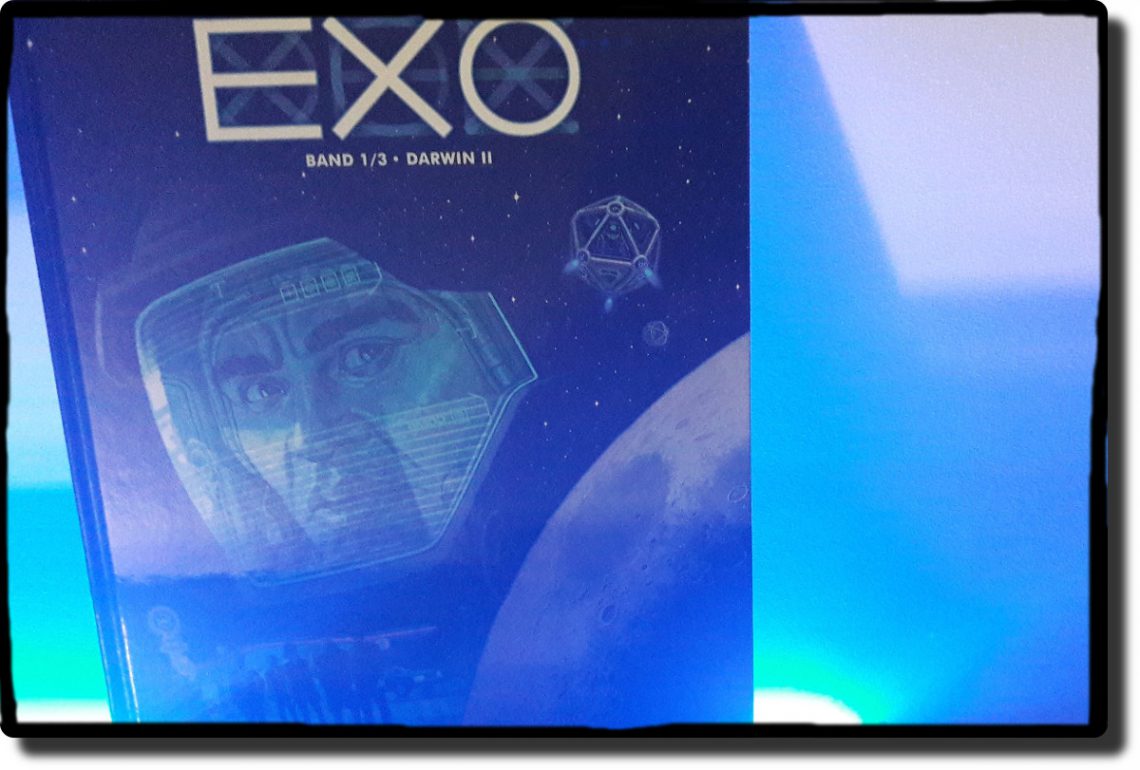 Exo Comiccover zeigt einen Astronauten, alles in blauen Tönen gehalten