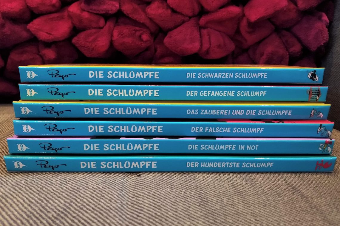 Alle sechs Bände übereinander, der Buchrücken ist zu sehen