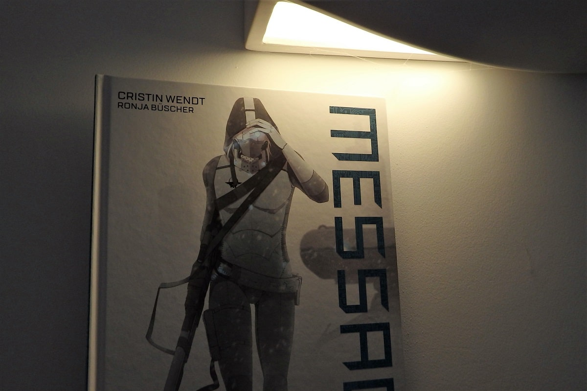 Message Buch 1: Loading – Cristin Wendt + Ronja Büscher