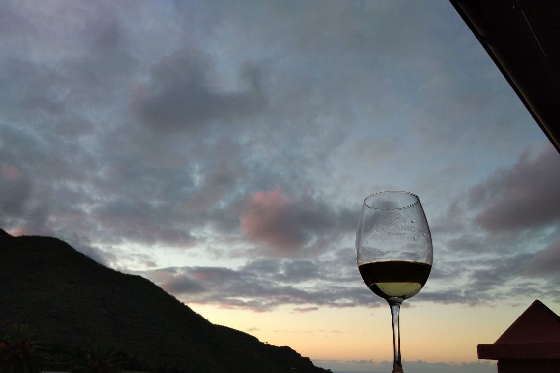 Weinglas vor dem Horizont