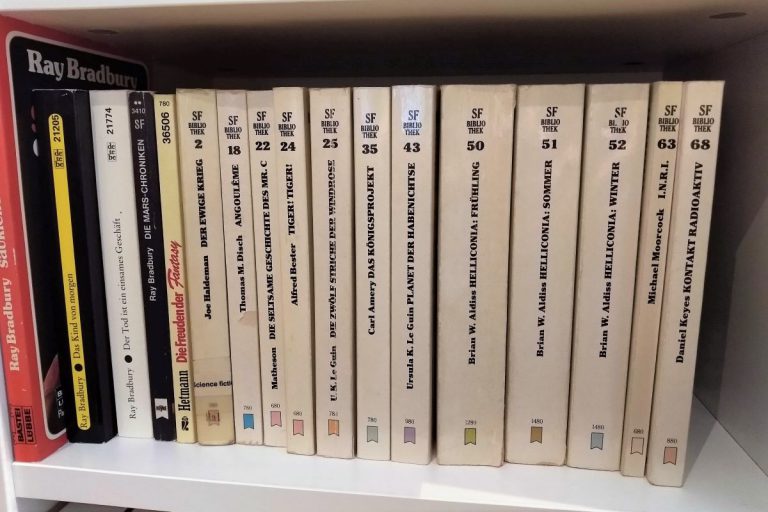 [Reise durchs Bücherregal] Fach 73: Science Fiction-Klassiker