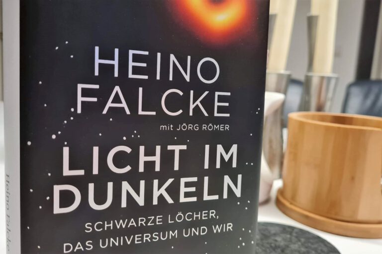 Licht im Dunkeln – Heino Falcke